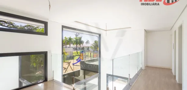 Sobrado com 4 Quartos à venda, 320m² no Distrito Industrial, Cachoeirinha