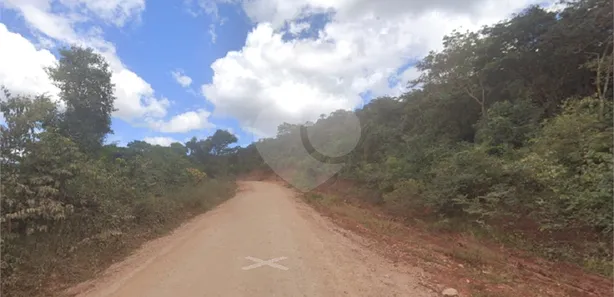 Lote/Terreno à venda, 100000m² no , Serro
