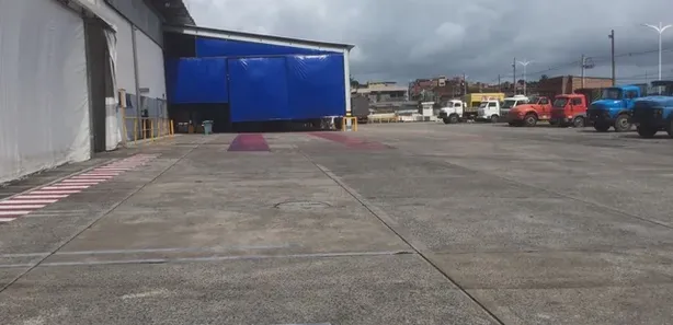 Galpão/Depósito/Armazém para venda ou aluguel, 2700m² no Coutos, Salvador