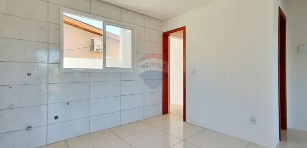 Sobrado com 2 Quartos à venda, 62m² no Tarumã, Viamão