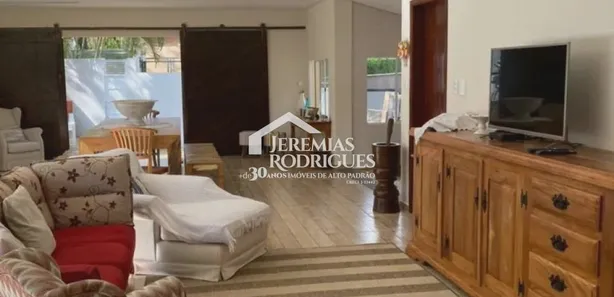Casa de Condomínio com 8 Quartos para alugar, 500m² no Chácaras Cataguá, Taubaté