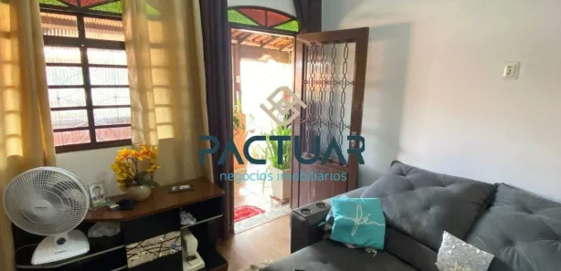 Casa com 2 Quartos para alugar, 120m² no Betânia, Belo Horizonte