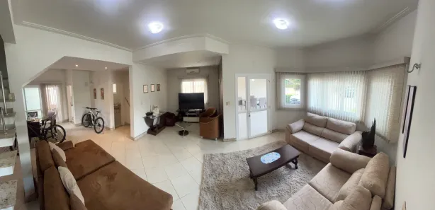 Casa de Condomínio com 3 Quartos para alugar, 250m² no Flores, Manaus