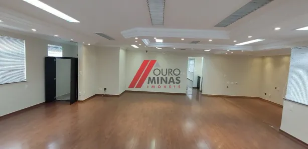 Sala Comercial para alugar, 130m² no Santa Efigênia, Belo Horizonte