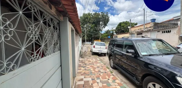 Sobrado com 5 Quartos à venda, 200m² no Setor Leste, Brasília