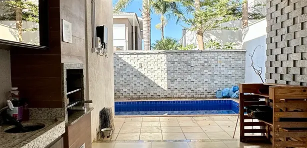 Casa de Condomínio com 4 Quartos à venda, 240m² no Jardins Verona, Goiânia