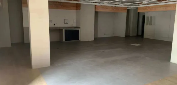 Ponto Comercial para alugar, 200m² no Tanque, Rio de Janeiro
