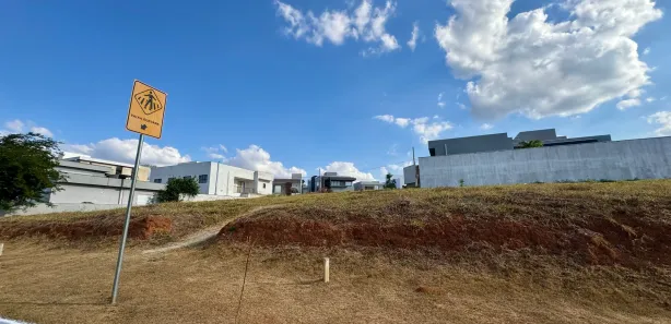 Lote/Terreno à venda, 400m² no Gran Park, Vespasiano