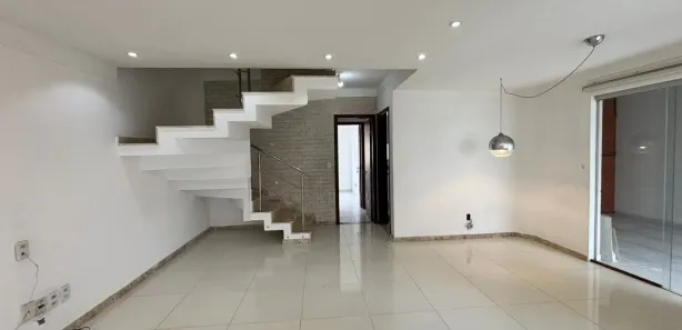 Casa de Condomínio com 4 Quartos para alugar, 260m² no Buraquinho, Lauro de Freitas