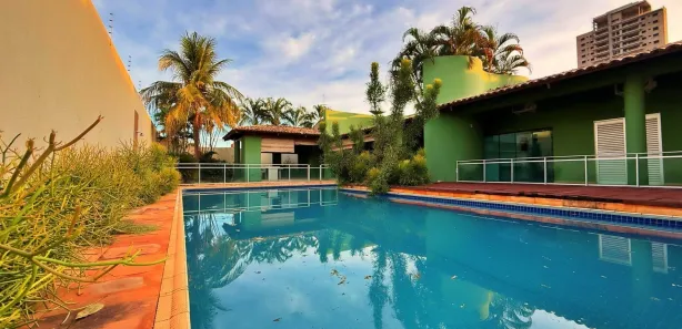Casa com 4 Quartos para alugar, 400m² no Plano Diretor Sul, Palmas