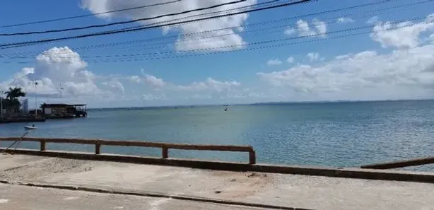 Galpão/Depósito/Armazém à venda, 390m² no Ribeira, Salvador