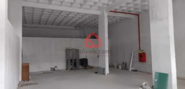 Ponto Comercial para venda ou aluguel, 150m² no Vila Valqueire, Rio de Janeiro