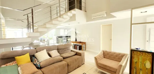 Casa de Condomínio com 3 Quartos à venda, 260m² no Castelo, Tremembé