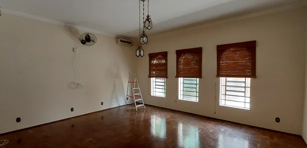Casa com 4 Quartos à venda, 320m² no Vila Yamada, Araraquara