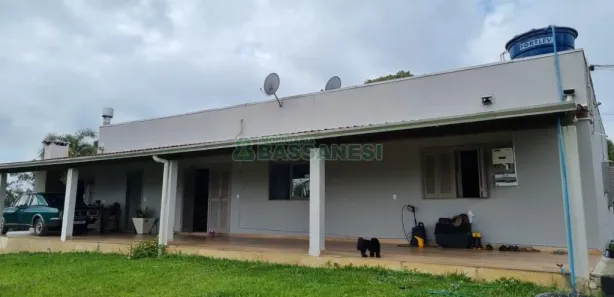 Fazenda/Sítio com 4 Quartos à venda, 200m² no Caravaggio, Farroupilha
