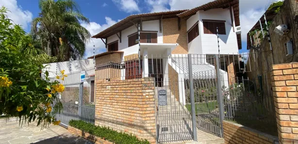 Sobrado com 4 Quartos à venda, 340m² no Capim Macio, Natal