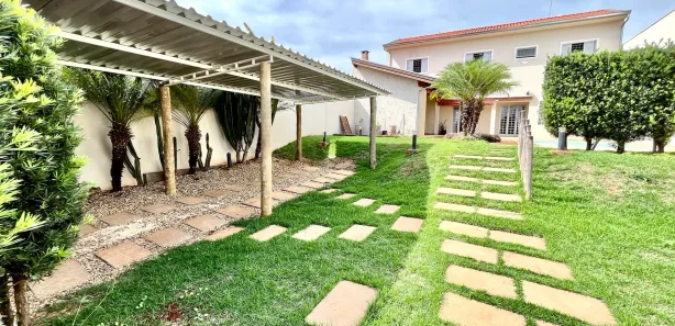 Sobrado com 3 Quartos à venda, 192m² no Santa Cruz, Brotas