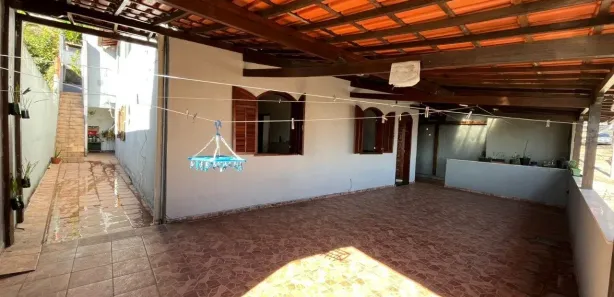 Casa com 3 Quartos para venda ou aluguel, 405m² no Estrela do Oriente, Belo Horizonte