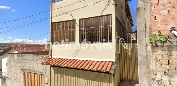 Casa com 2 Quartos à venda, 226m² no São Marcos, Belo Horizonte