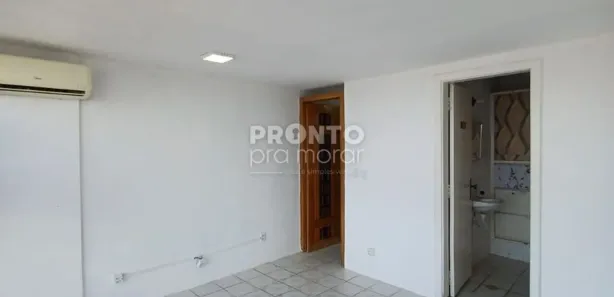 Sala Comercial para alugar, 19m² no Santo Antônio, Recife