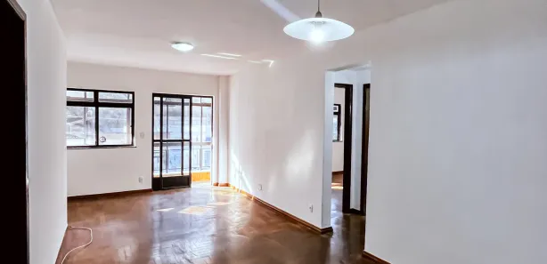 Apartamento com 3 Quartos para alugar, 145m² no Retiro, Petrópolis