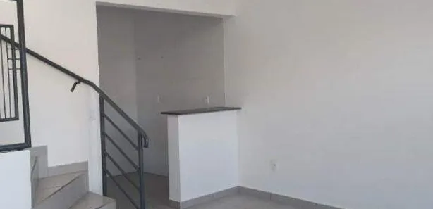 Sobrado com 2 Quartos para alugar, 72m² no Centro, Iperó