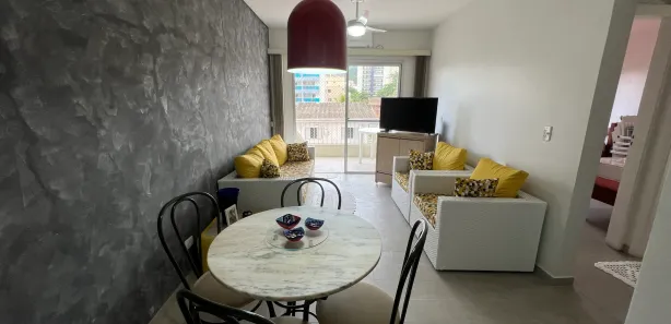 Apartamento com 2 Quartos à venda, 70m² no Jardim Las Palmas, Guarujá