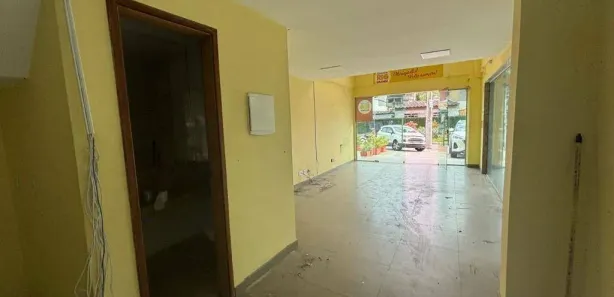 Ponto Comercial para alugar, 60m² no Taquara, Rio de Janeiro