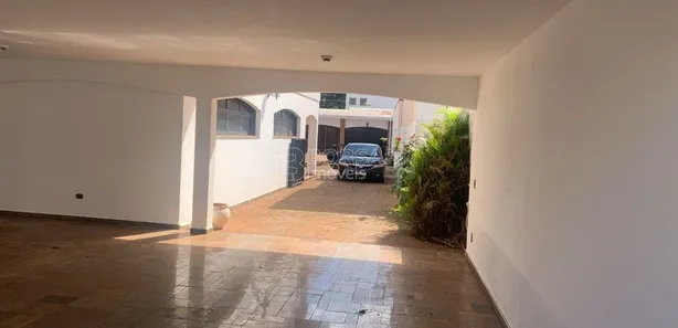 Sobrado com 4 Quartos à venda, 462m² no Centro, Araraquara