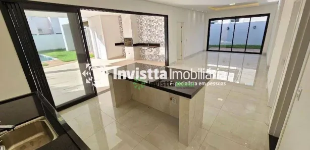 Casa com 4 Quartos à venda, 240m² no Loteamento Residencial Polinésia, Palmas
