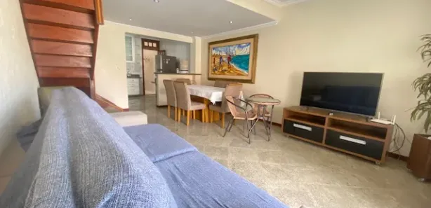Casa de Condomínio com 2 Quartos para alugar, 100m² no Ogiva, Cabo Frio