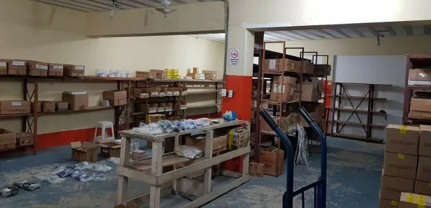 Galpão/Depósito/Armazém com 1 Quarto à venda, 500m² no Taquara, Rio de Janeiro