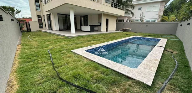 Casa de Condomínio com 3 Quartos à venda, 264m² no Jardins Verona, Goiânia