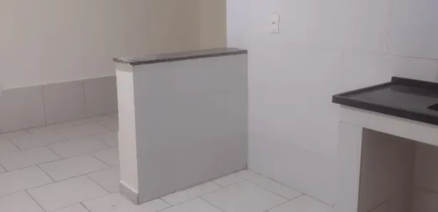 Kitnet com 1 Quarto para alugar, 40m² no Realengo, Rio de Janeiro