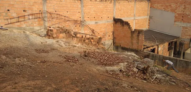 Lote/Terreno à venda, 360m² no Diamante (Barreiro), Belo Horizonte