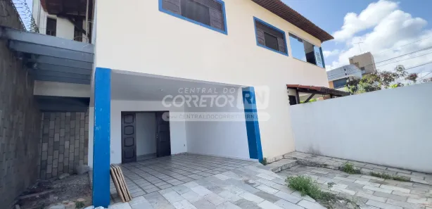 Casa com 3 Quartos para alugar, 100m² no Ponta Negra, Natal