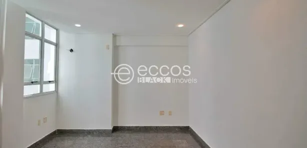 Sala Comercial à venda, 28m² no Santa Lúcia, Belo Horizonte