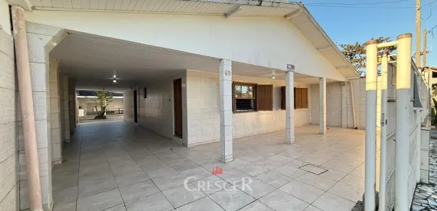 Casa com 3 Quartos à venda, 330m² no Solimar, Matinhos