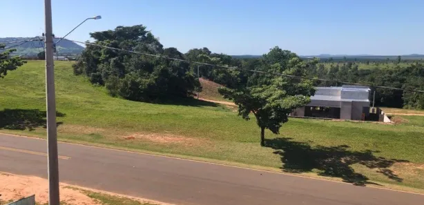 Lote/Terreno à venda, 950m² no Porangaba, Pardinho