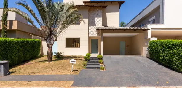 Casa de Condomínio com 3 Quartos para alugar, 250m² no Jardins Valência, Goiânia