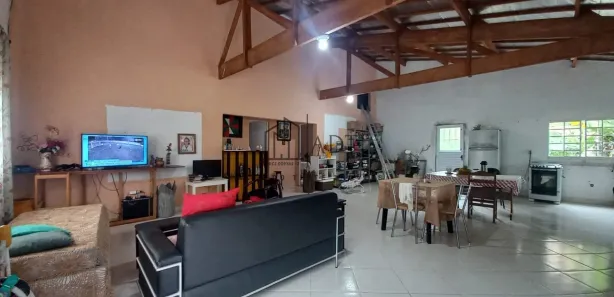 Fazenda/Sítio com 3 Quartos à venda, 170m² no Nirvana, Biritiba Mirim