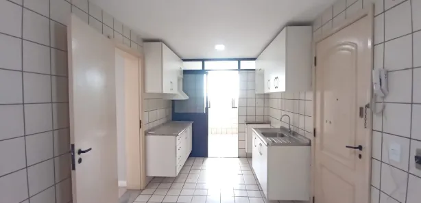 Apartamento com 3 Quartos para alugar, 130m² no Aleixo, Manaus