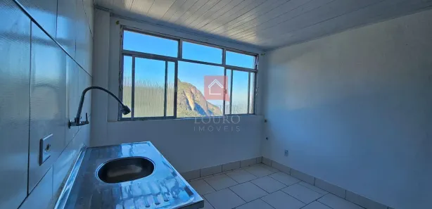Apartamento com 2 Quartos para alugar, 60m² no Chácara Flora, Petrópolis