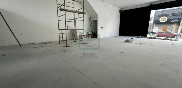Sala Comercial para alugar, 300m² no Vila Amorim, Suzano
