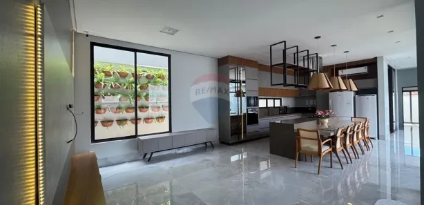 Sobrado com 4 Quartos à venda, 310m² no Loteamento Jardins Siena, Araguaína