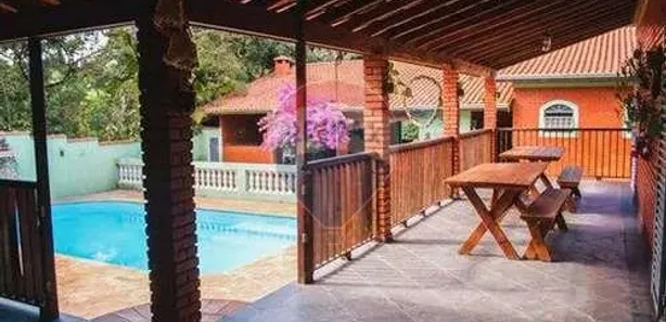Fazenda/Sítio com 7 Quartos para alugar, 350m² no , Pardinho