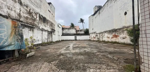 Imóvel Comercial para alugar, 750m² no Pituba, Salvador