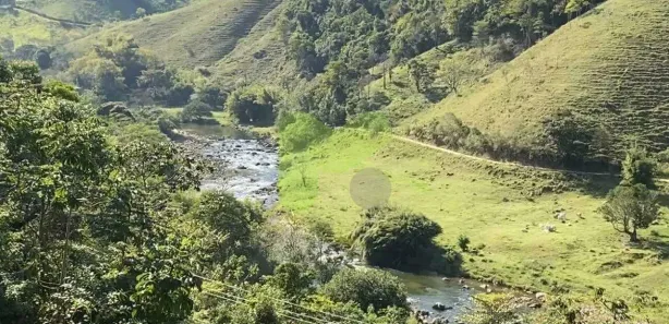 Fazenda/Sítio com 3 Quartos à venda, 484000m² no Centro, Casimiro de Abreu