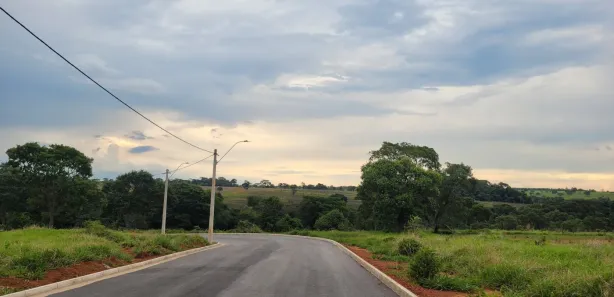 Lote/Terreno à venda, 253m² no Residencial Flor do Ipê, Abadia de Goiás