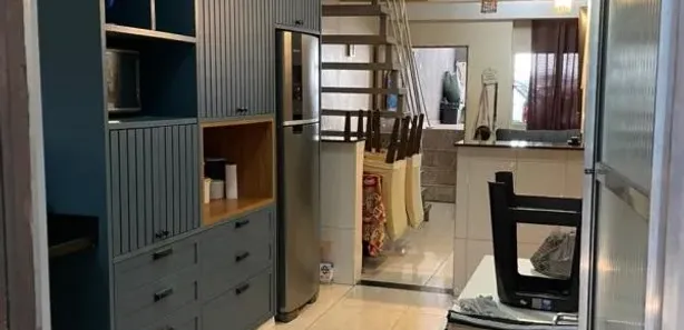 Sobrado com 2 Quartos à venda, 75m² no Vila Veloso, Carapicuíba